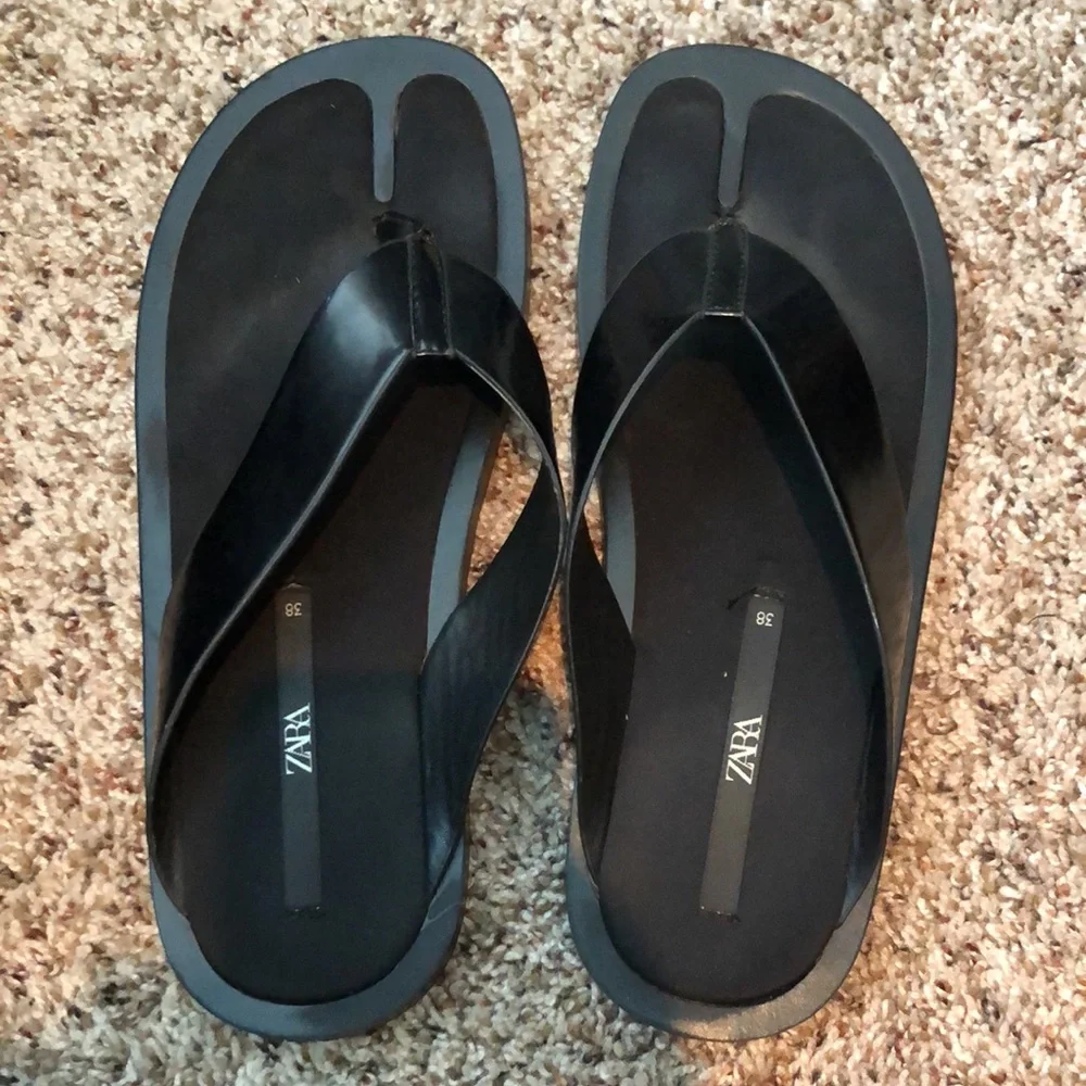Zara | Black Minimalist Sandals Size 7.5/38 - Picture 3 of 8